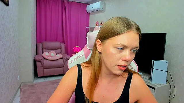 XXX chat uživo modela Strawberrye