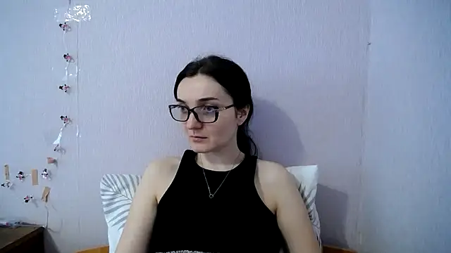 Shiny_gine Chat XXX in diretta