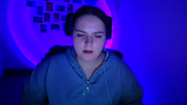 Kitty_Mia_Kitty Live XXX-chat