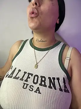 Miia__Taylor Obrolan Langsung XXX