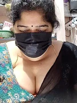 tamilthanushri's Live XXX Chat