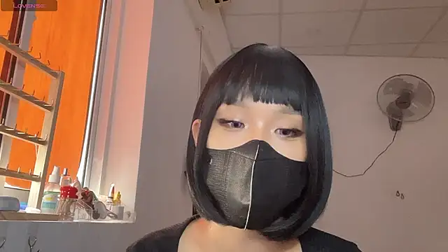 Živý XXX chat Tieu-May