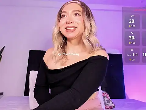 victoria_qq Pertunjukan Webcam