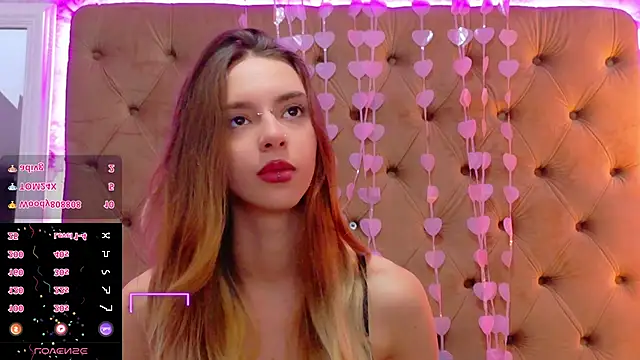 CoraVex: вебкам-шоу