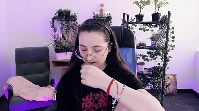 دردشة VirtuallVoyant الجنسية المباشرة