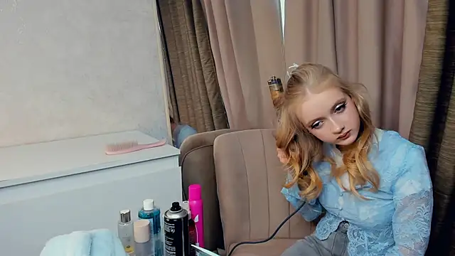 ErinnStandifer: онлайн-секс-чат