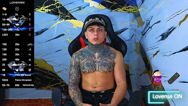 Kevin22_222 Live XXX-chat