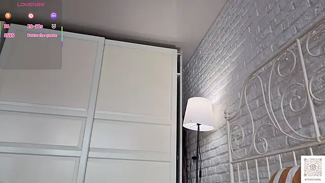 دردشة Vanessa_Walters الجنسية المباشرة