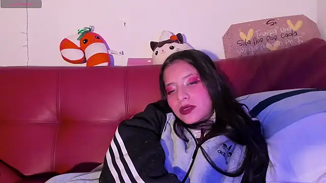 دردشة Misha_Lover الجنسية المباشرة