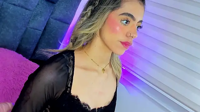 Chat XXX en directo de Violetta_Ficher