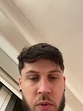 Chat XXX ao vivo de JonahShaw