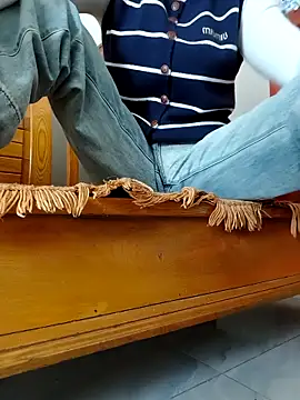 Lili_2love Webcam-Show