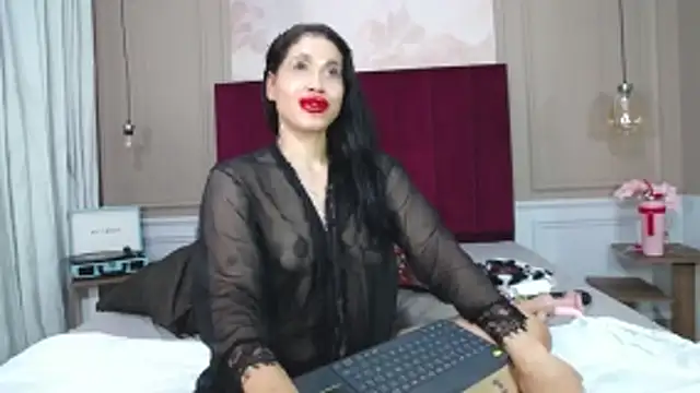 Chat XXX en directo de GiaTegel