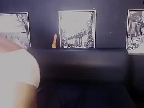 Show modela Sultryindianxx na web-kameri