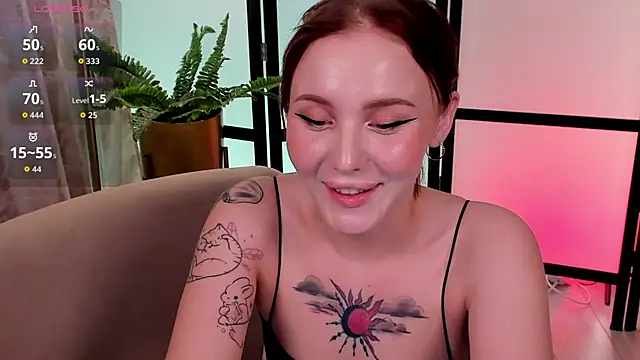 LianaFord 现场XXX聊天