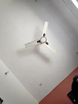 Cute-Janvi20 webcam show