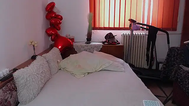 MilfDolores 现场XXX聊天