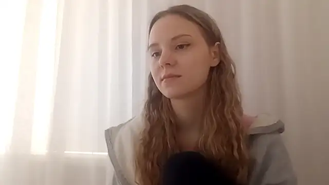 Pertunjukan Kamera Web CrackShirker