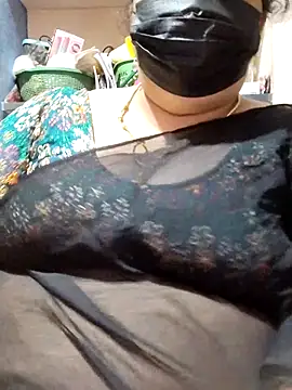 XXX chat uživo modela tamilthanushri