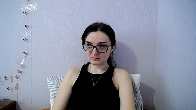 Shiny_gine live XXX chat