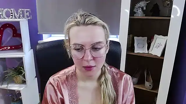 Chatroom XXX en direct de Zoey_Erotic