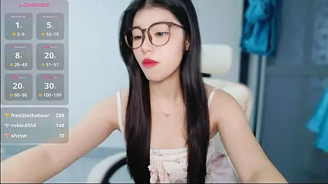 Chat XXX Live -XiaoYu-777