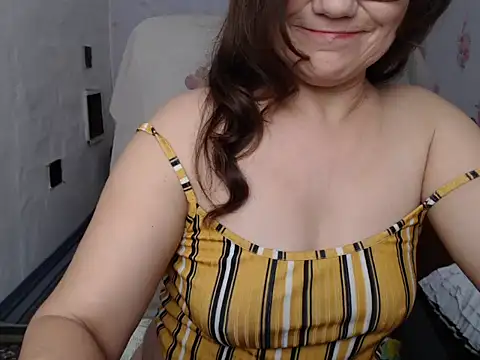 แชท XXX สดของ KittyyLaBeauty