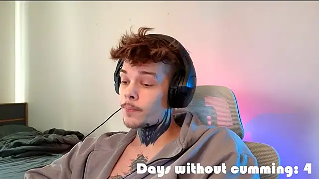 DENIS_HEREのライブXXXチャット