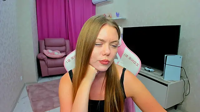 Strawberrye Chat XXX in diretta