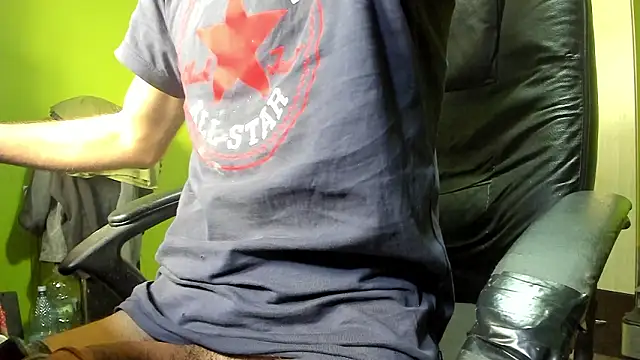 BigCumShoot Webcam show