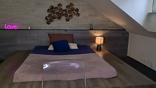 hornyb33_ 现场XXX聊天