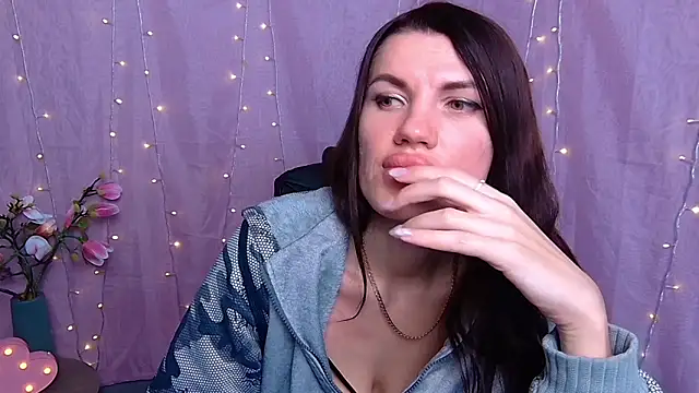 Czat XXX na żywo – MilaLoona