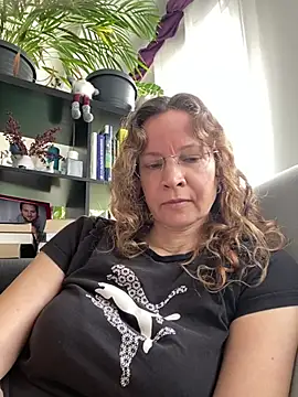 AnnikaRose: онлайн-секс-чат