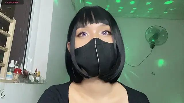 Tieu-May – Live XXX-chat