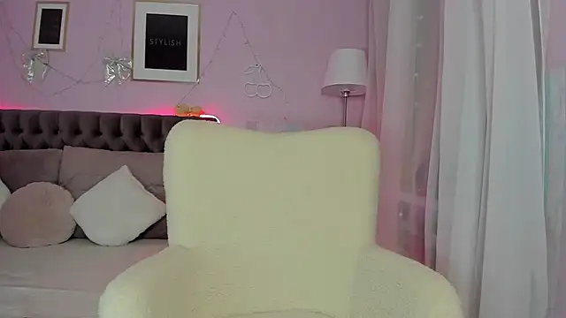 Evalaniss: απευθείας συνομιλία ΧΧΧ