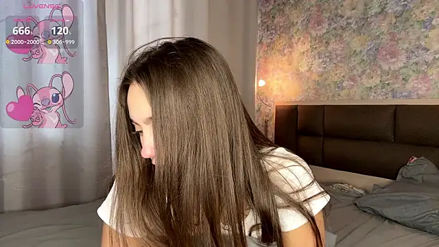 LoraDavi Chat XXX live