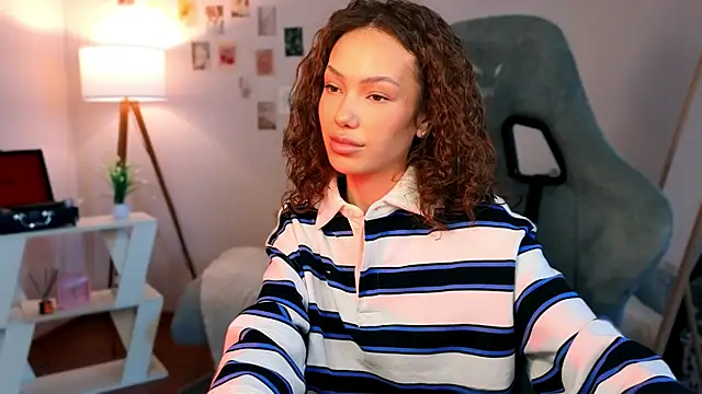 XXX chat uživo modela nexorine