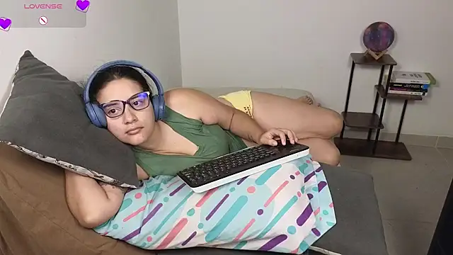 دردشة blue__moon_ الجنسية المباشرة