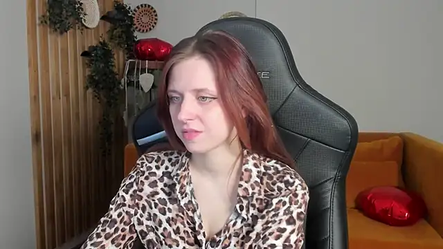 Chat +18 de FreyaVey ao vivo