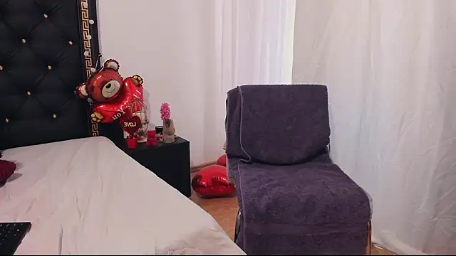 PreciousAillyn 现场XXX聊天