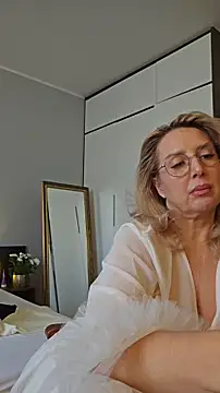 MariaRichi_: απευθείας συνομιλία ΧΧΧ