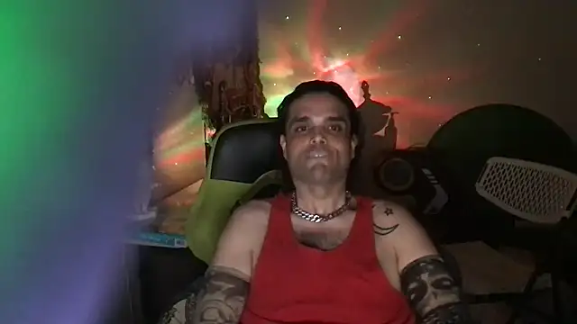 XXX chat uživo modela StuntingSpunMarine69