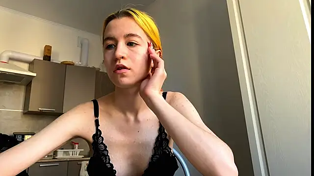 Chat XXX en directo de EmilyHein