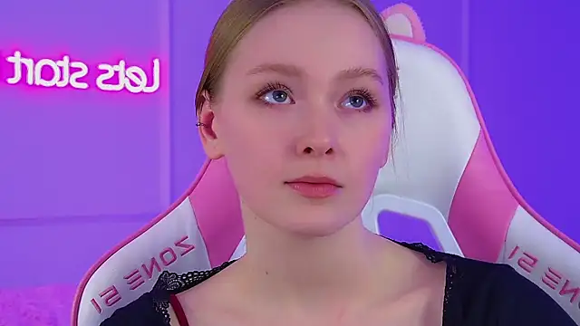 AgataFoxley: онлайн-секс-чат