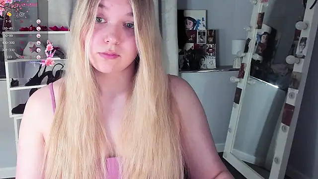 Rebecca_Kelly 现场XXX聊天