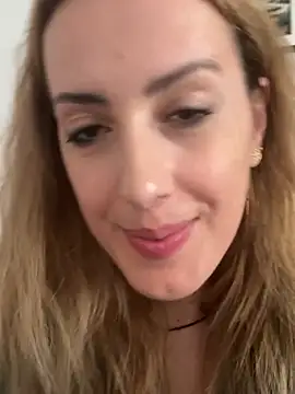 DollieRosse: απευθείας συνομιλία ΧΧΧ