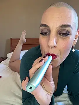 Show modela emprexkala na web-kameri