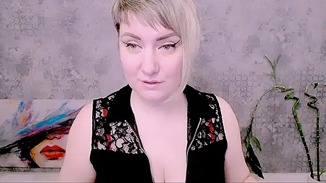 Djullia 라이브 XXX 채팅