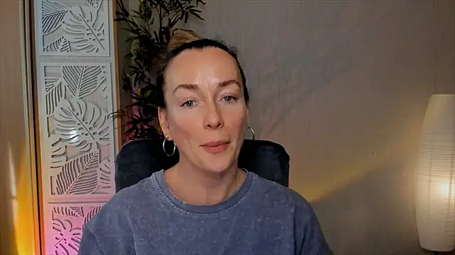 Sembang XXX Secara Langsung RebeccaMartinez