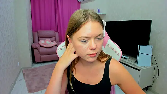 Chatroom XXX en direct de Strawberrye